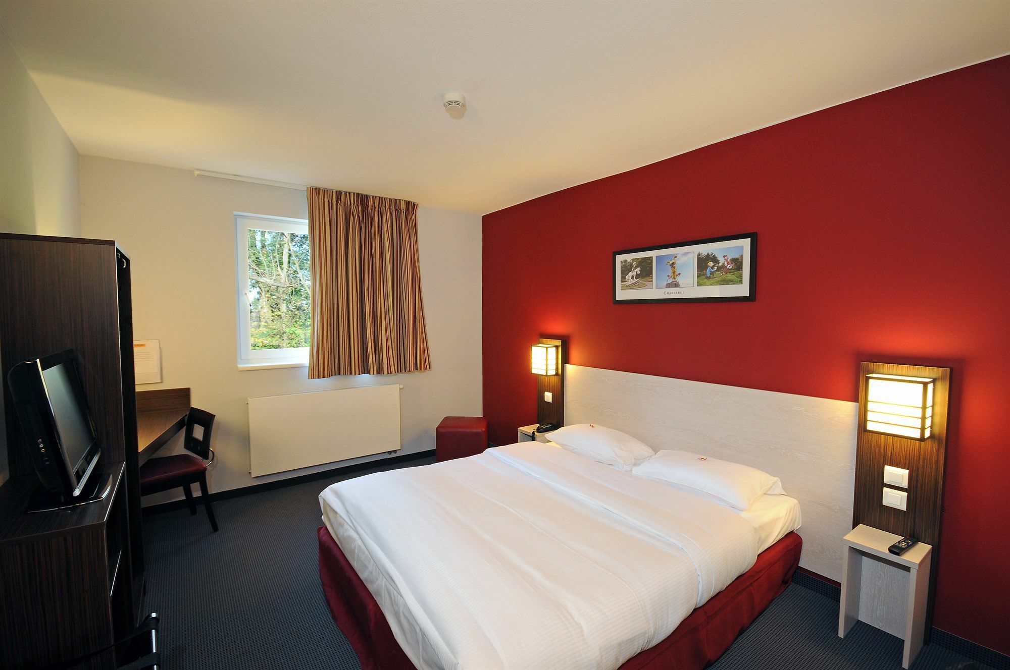 Dc Hotel Charleroi Airport Room photo